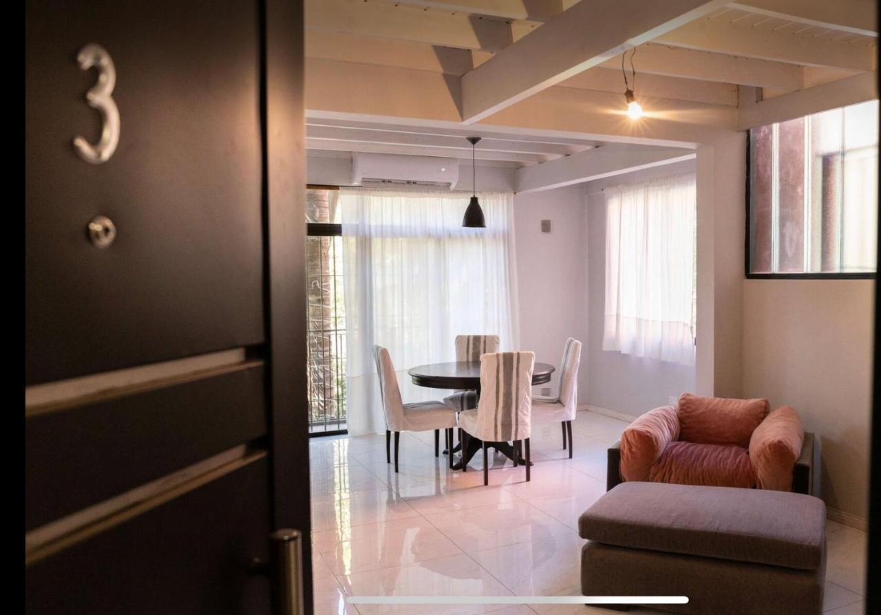 Monica'S Apartments カニング エクステリア 写真