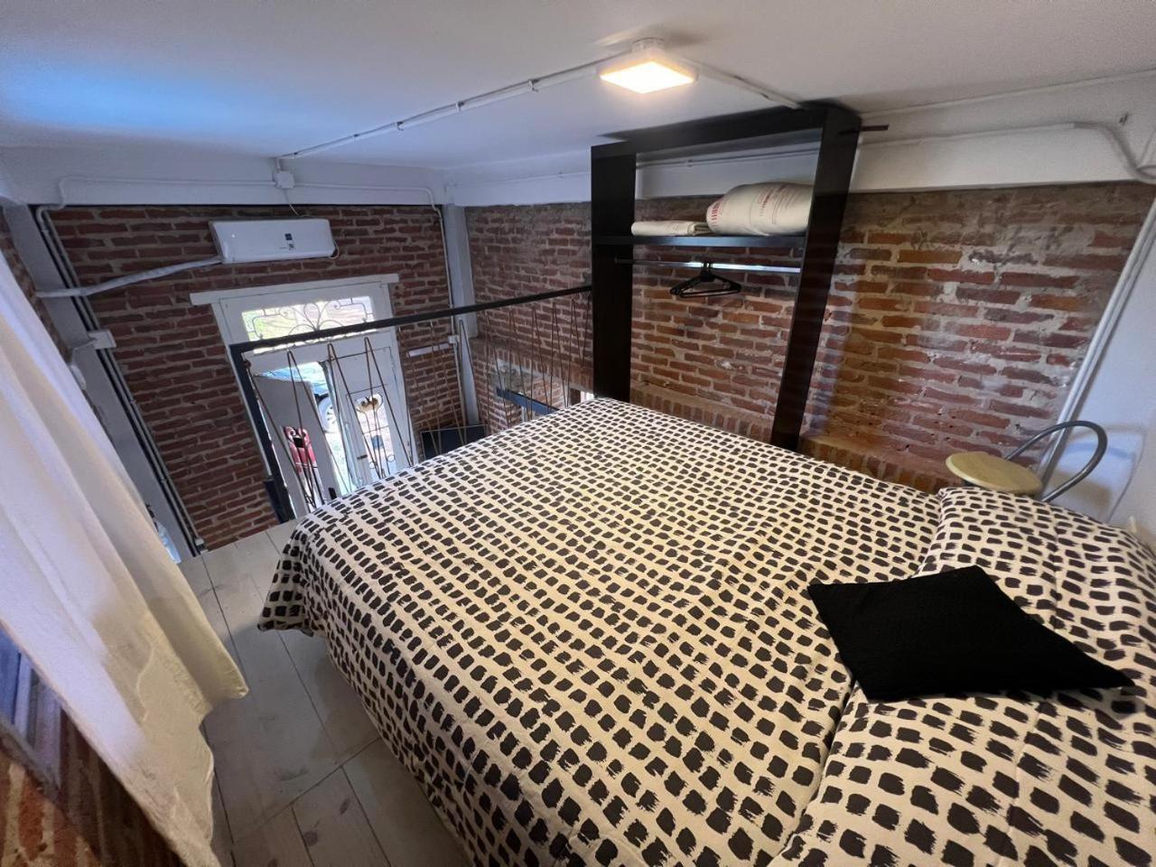 Monica'S Apartments カニング エクステリア 写真